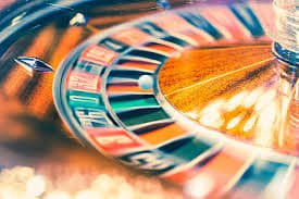myn66 ဘင်ဂိုကတ် နံပါတ်များကို မှတ်သားနေသော Online Bingo ဂိမ်းမြင်ကွင်း
